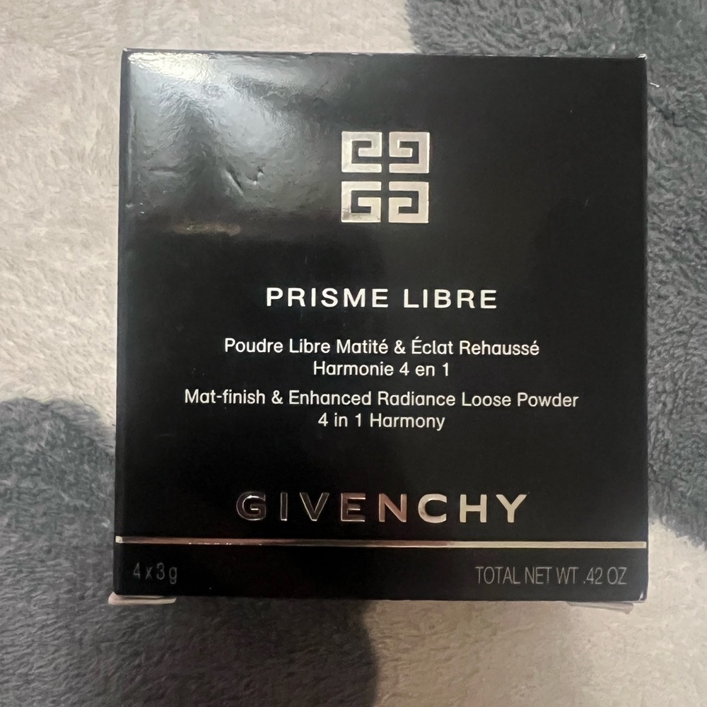 Givenchy Prisme Libre Loose Powder in shade Popeline Mimosa brand new